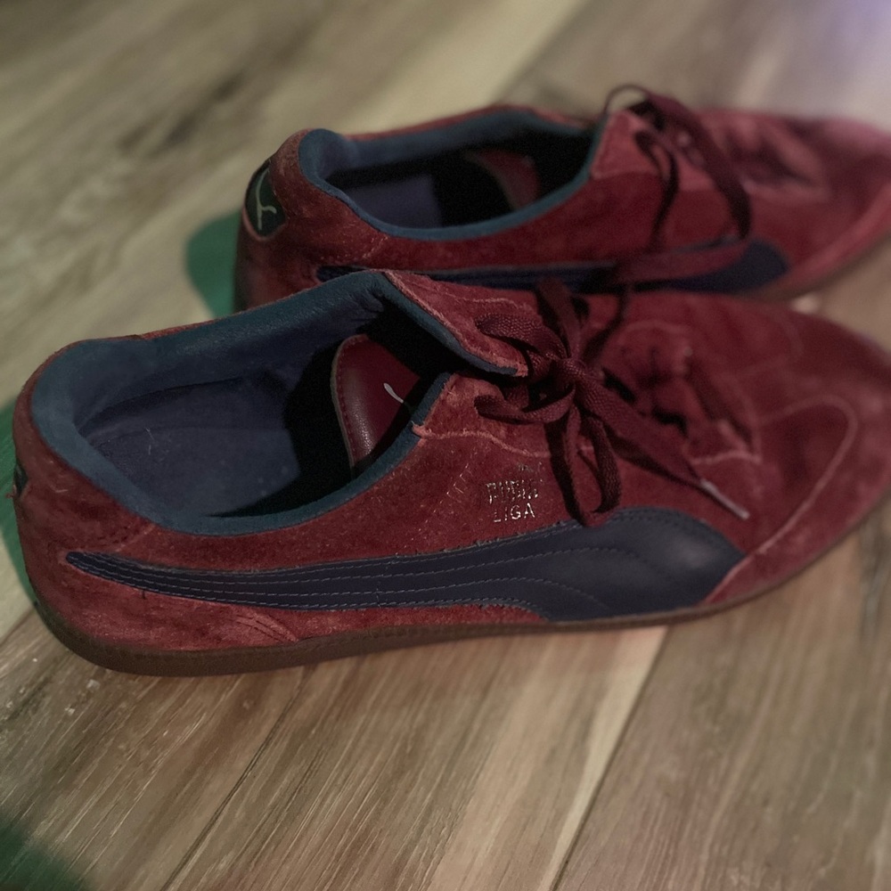 Puma Men's Burgundy and Navy Sneakers